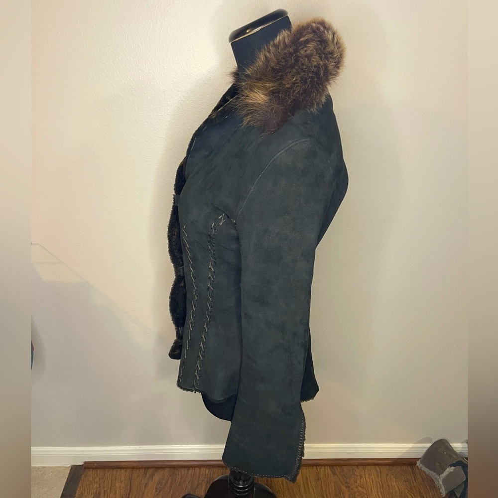 Rizal Mouton Shearling Jacket Euc - image 3